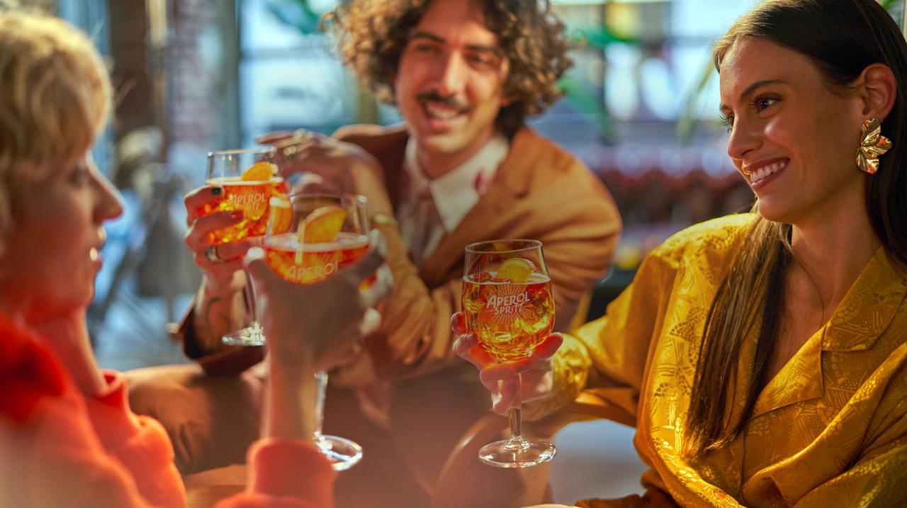 Rome Evening Walking Tour: History is better with a Spritz