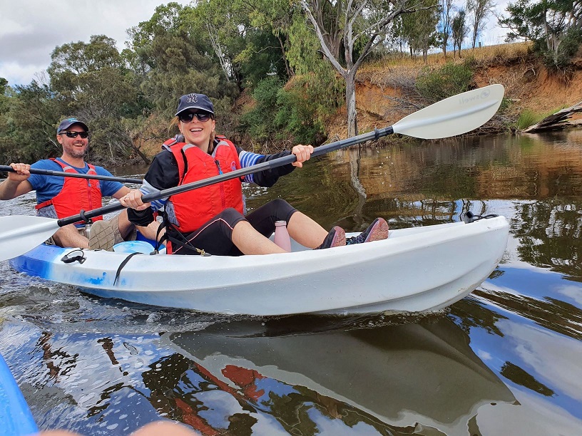 Mandoon Winery and Kayak Tour with wine tasting