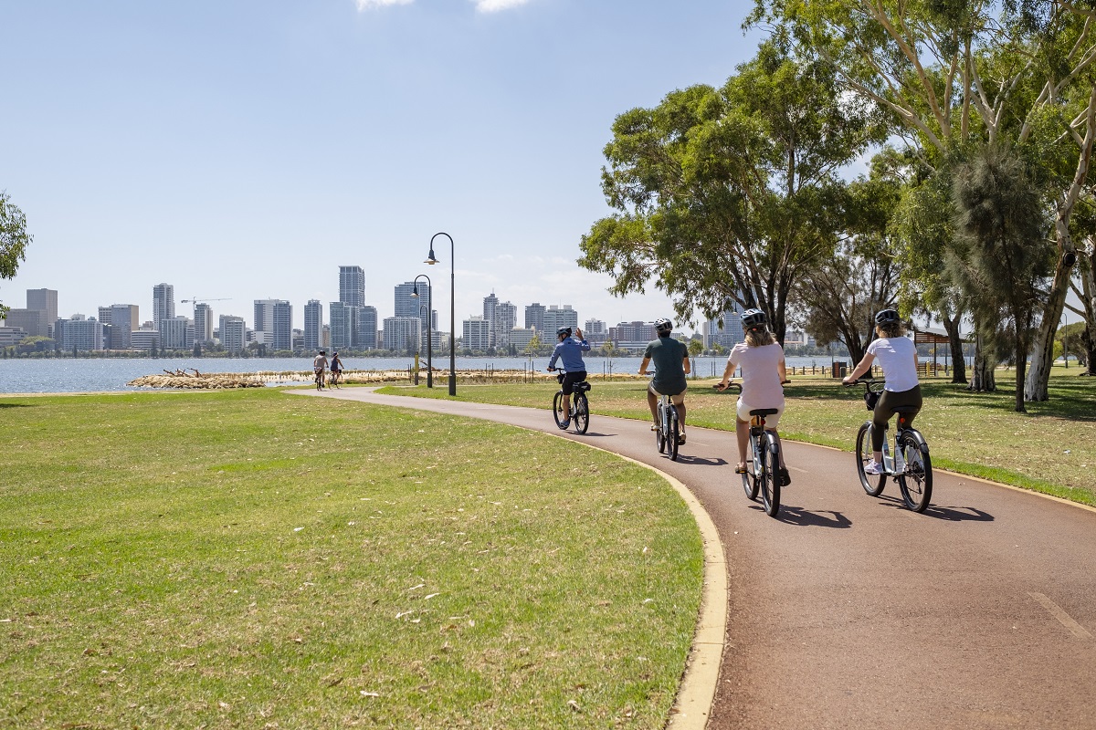 Majestic Foreshore and East Perth Bike Tour