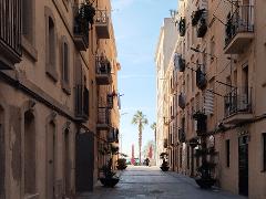 Barcelona: interactive discovery walk through Barceloneta