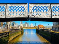Discovery walk in London's Surrey Quays: Dockside Discovery and Parkland Puzzles