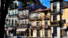 Discovery Walk in Porto’s Old Town; alleys, views and tales