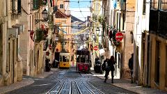 Discovery Walk in Lisbon’s Historic Neighbourhoods: the best views, food & stories