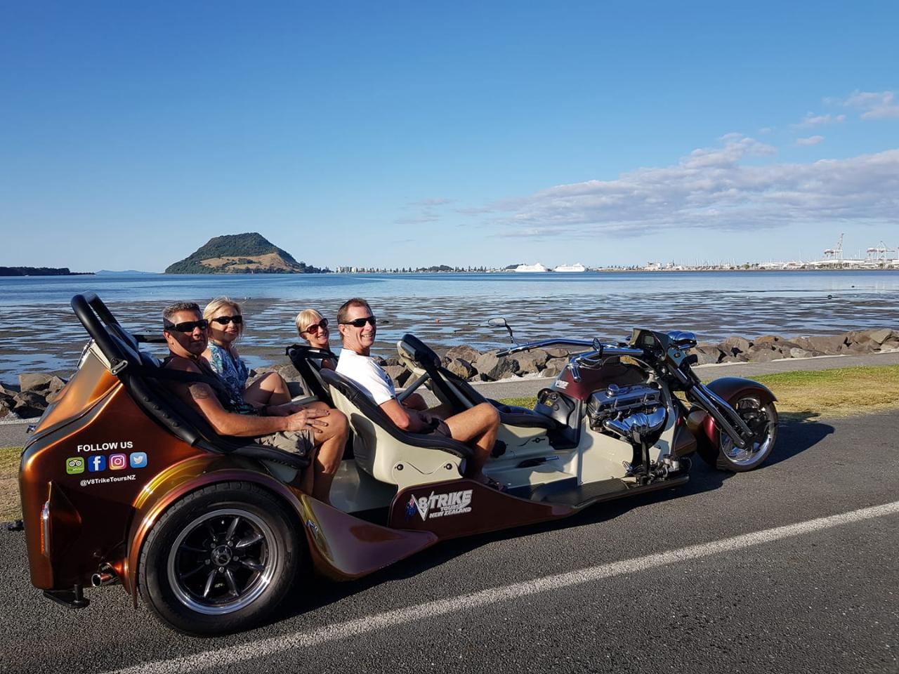 V8 PRIVATE HIRE | 2.5 hours | 4-seat trike