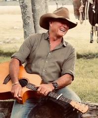 James Blundell live at Craigie Knowe Vineyard with 3 support acts