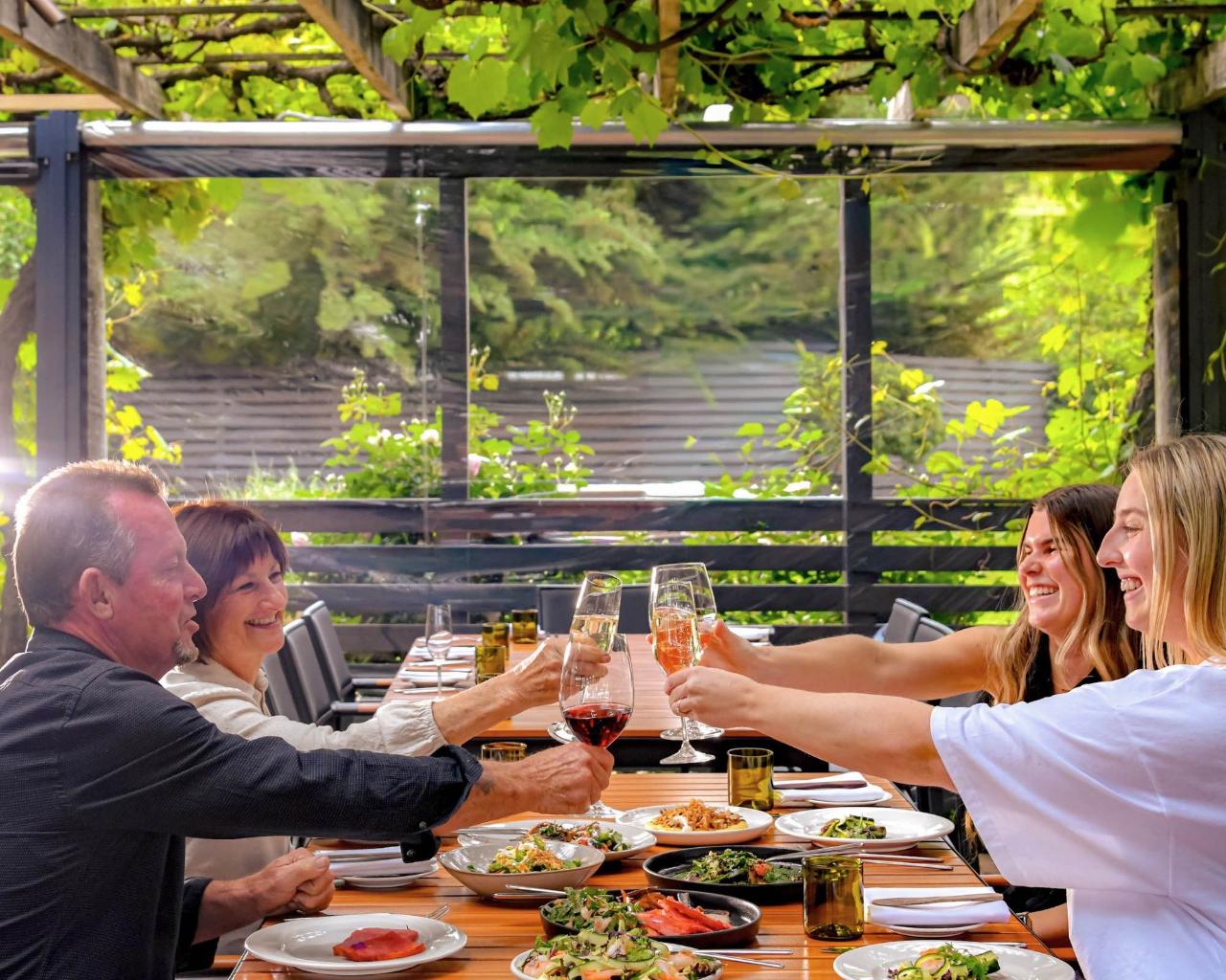 Private Guided McLaren Vale e-Bike or e-TukTuk Experience from Adelaide