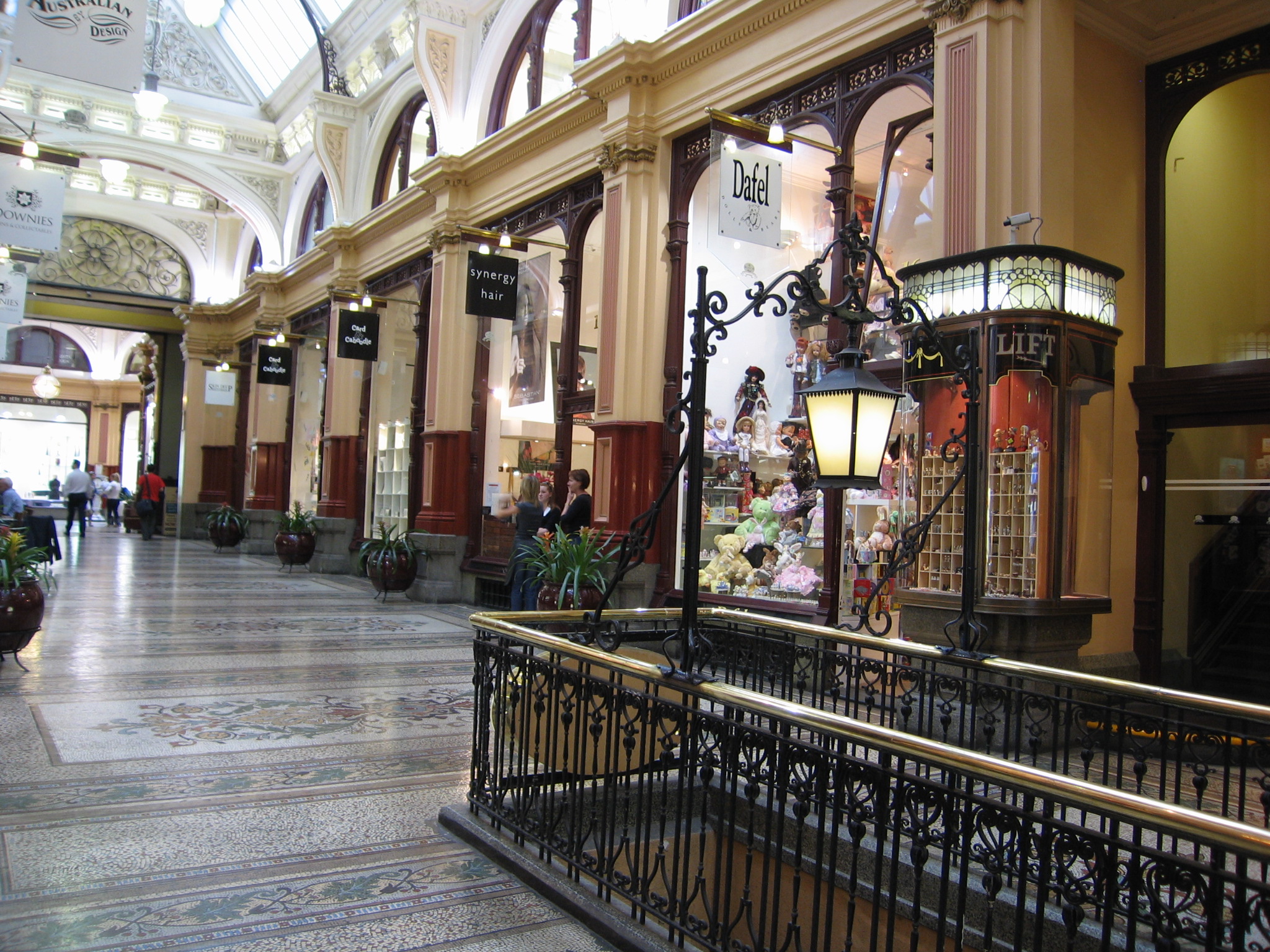 Golden Mile Heritage Walk with coffee