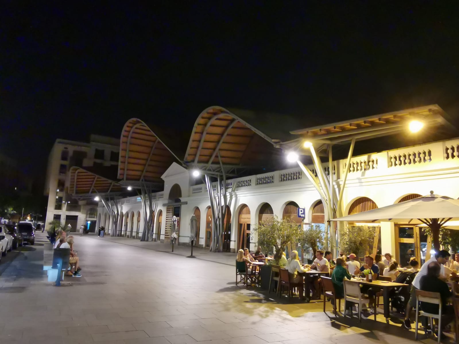 Haunted Barcelona: City Exploration Game & Tour