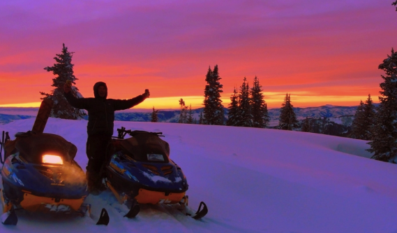 Single Rider Snowmobile: 2 Hour Rental