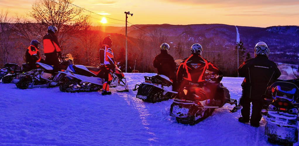 Grand Touring Snowmobile: 48 Hour Rental (2 seater) 
