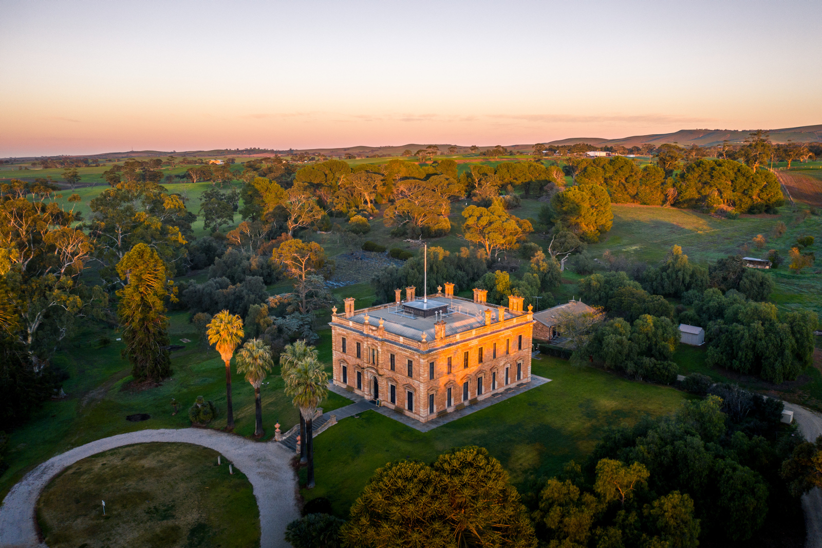 澎湃湖 & 嘉丽谷 1 夜 1 天小巧屋精品中文团 （每周二/周日，两人成行）
