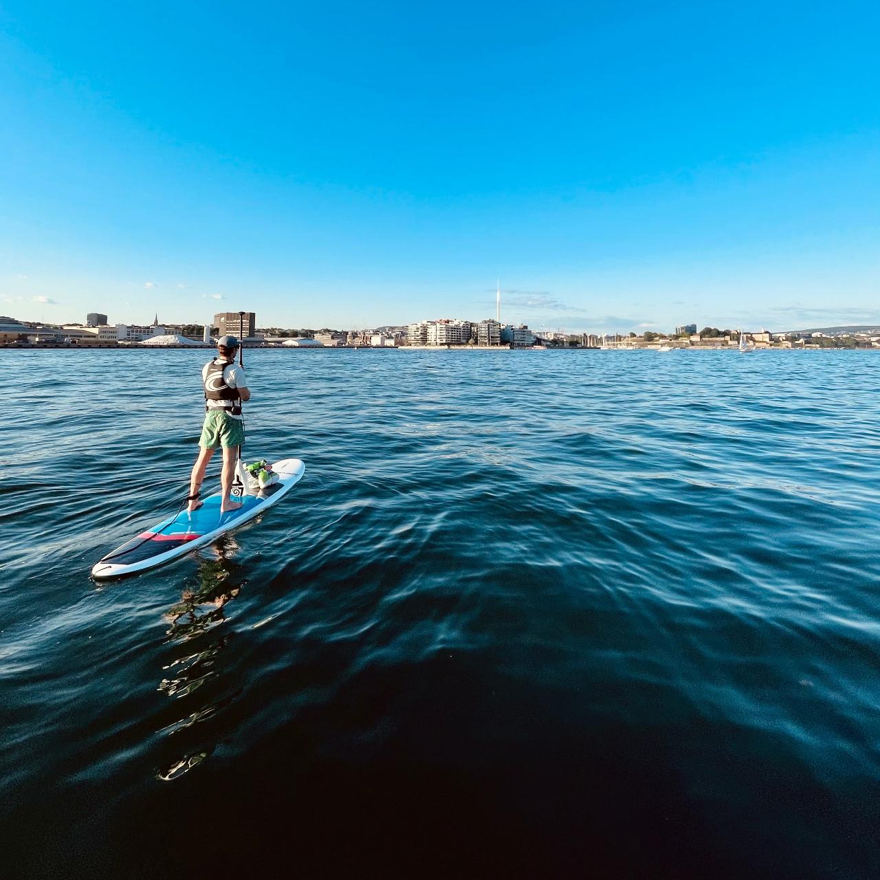 Self-service Stand-up Paddle-board Rental - Tjuvholmen, Oslo