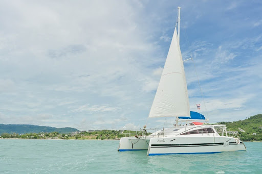 GAVI catamaran with sailboat