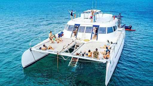 SERENA catamaran 71 FT (21.6m)