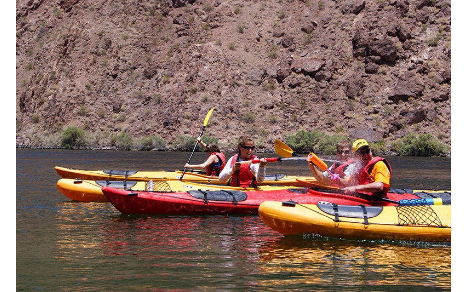 Kayak Emerald Cave Deluxe