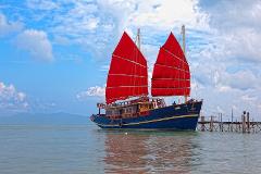 Angtong Marine Park Cruise, by the Red Baron Boat