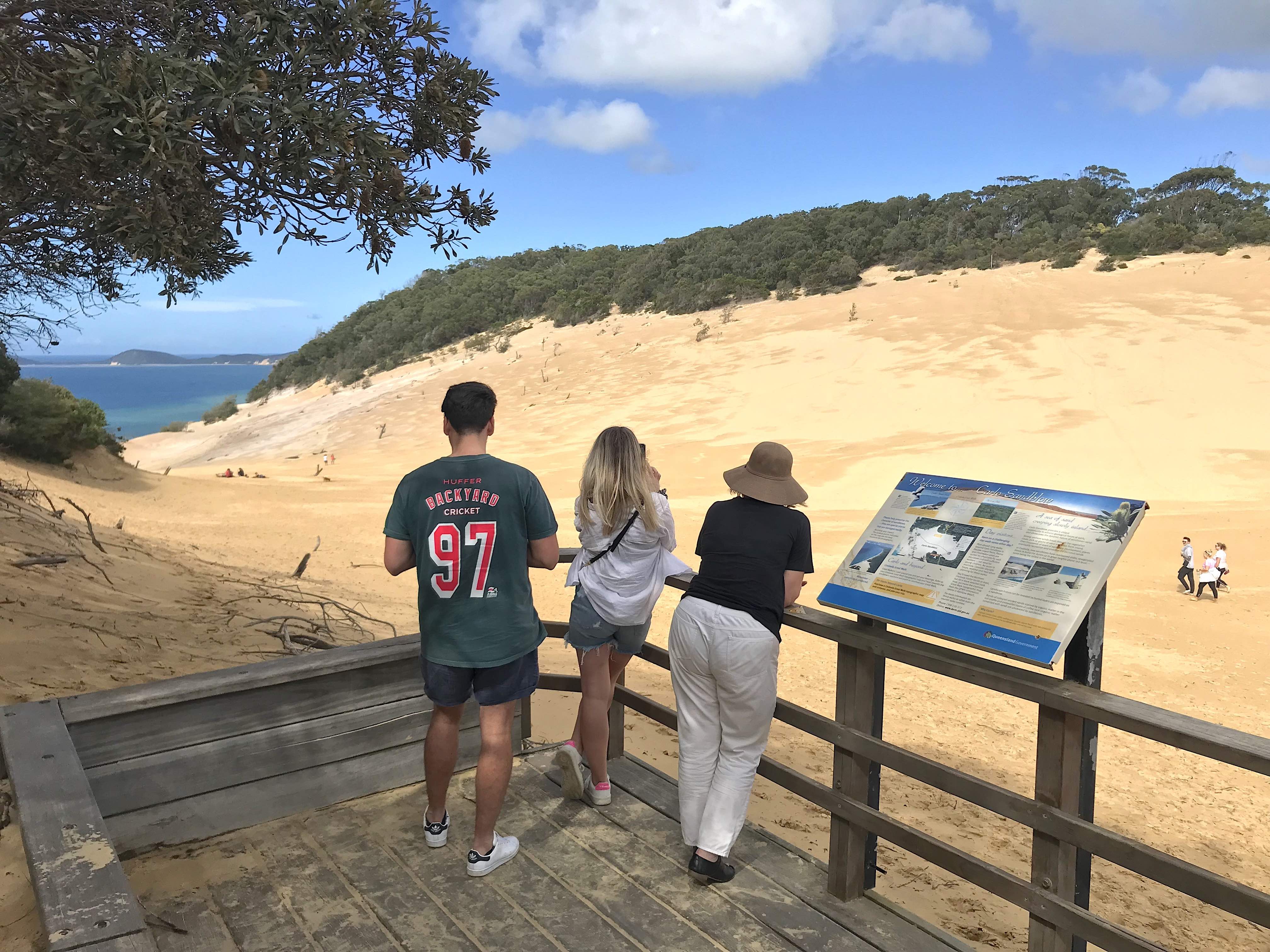 Rainbow Beach Tour from Noosa with Oceanside Lunch and views of K'Gari (Fraser Island) - Luxury Private Tour