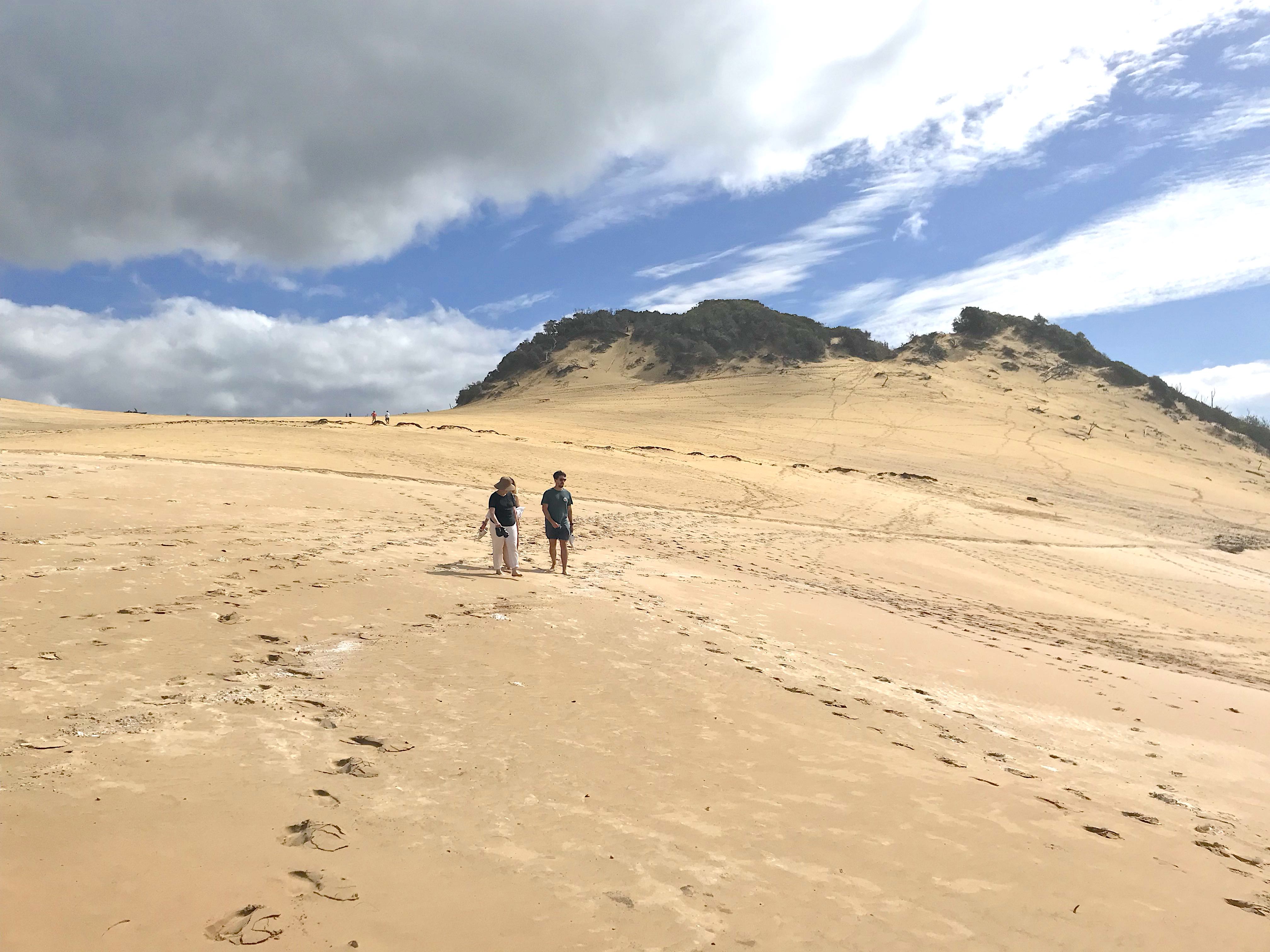 Rainbow Beach Tour from Noosa with Oceanside Lunch and views of K'Gari (Fraser Island) - Luxury Private Tour