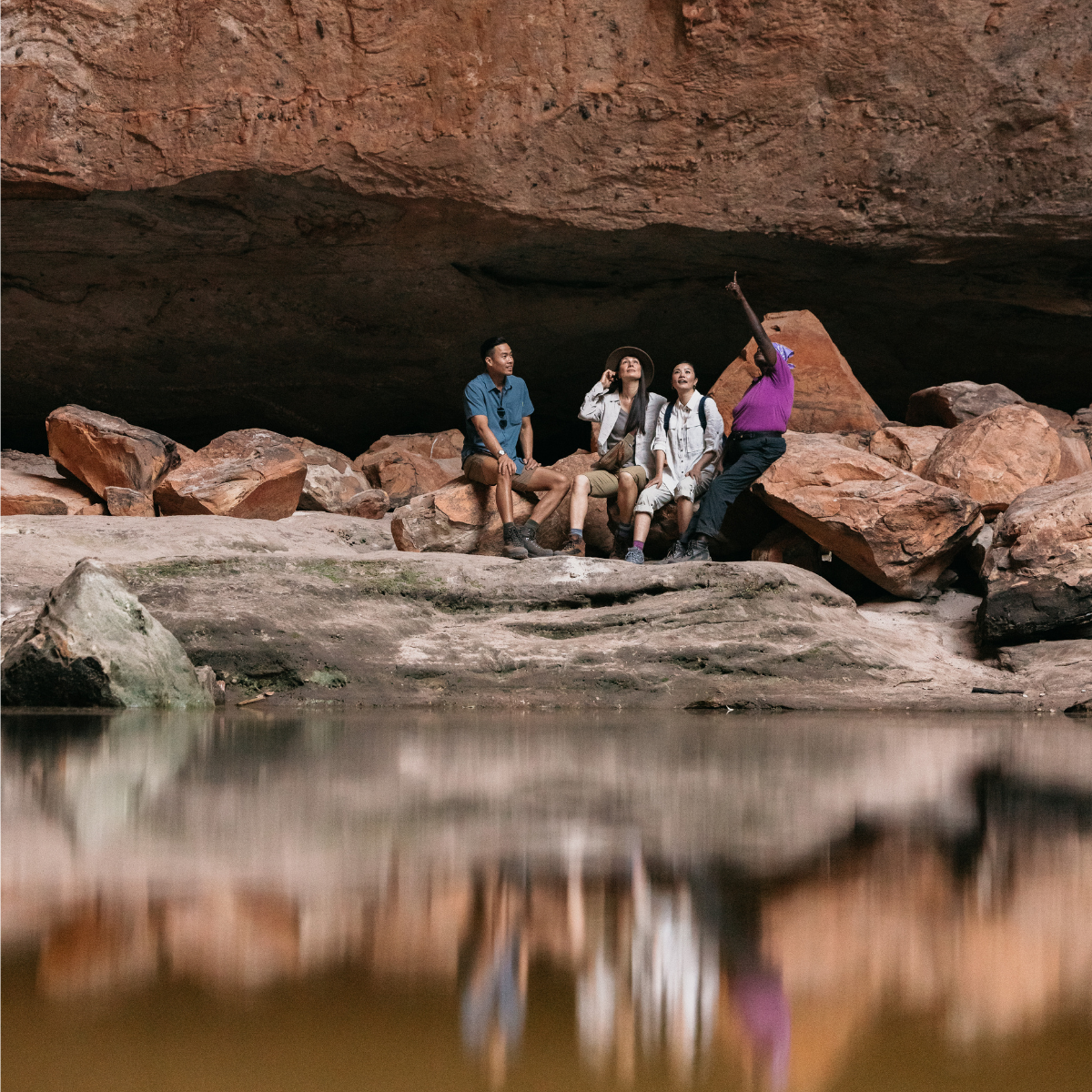 Broome to Purnululu (Bungles) Day Trek: Fly/ 4WD/ Trek