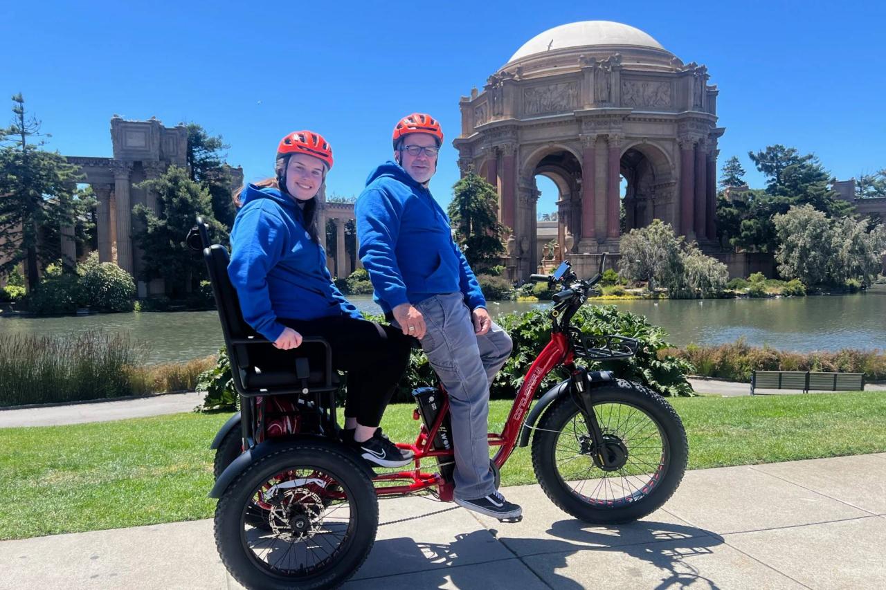 Electric E-Trike Rickshaw rental with GPS Guided Sightseeing Tour to the Golden Gate Bridge