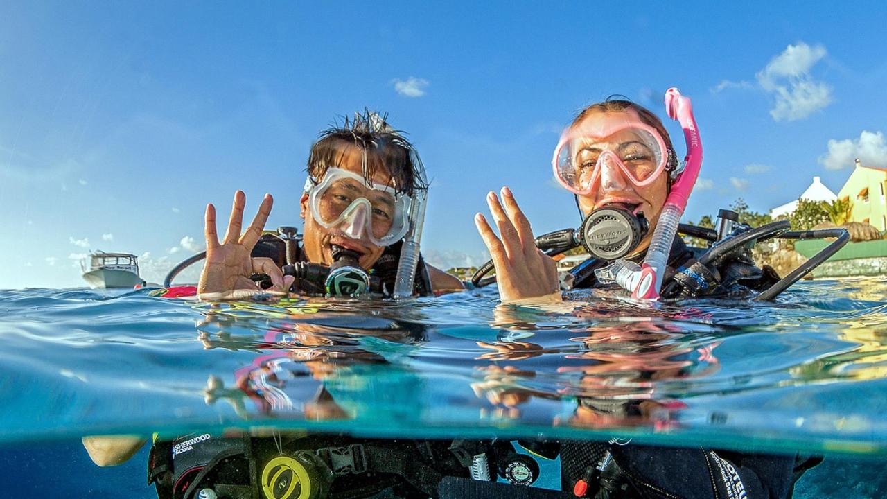 Wave Break Island Discover SCUBA Diving Tour