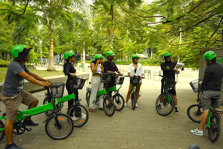 Discover Medellín on Two Wheels: A Bike Tour Adventure (No Transport)
