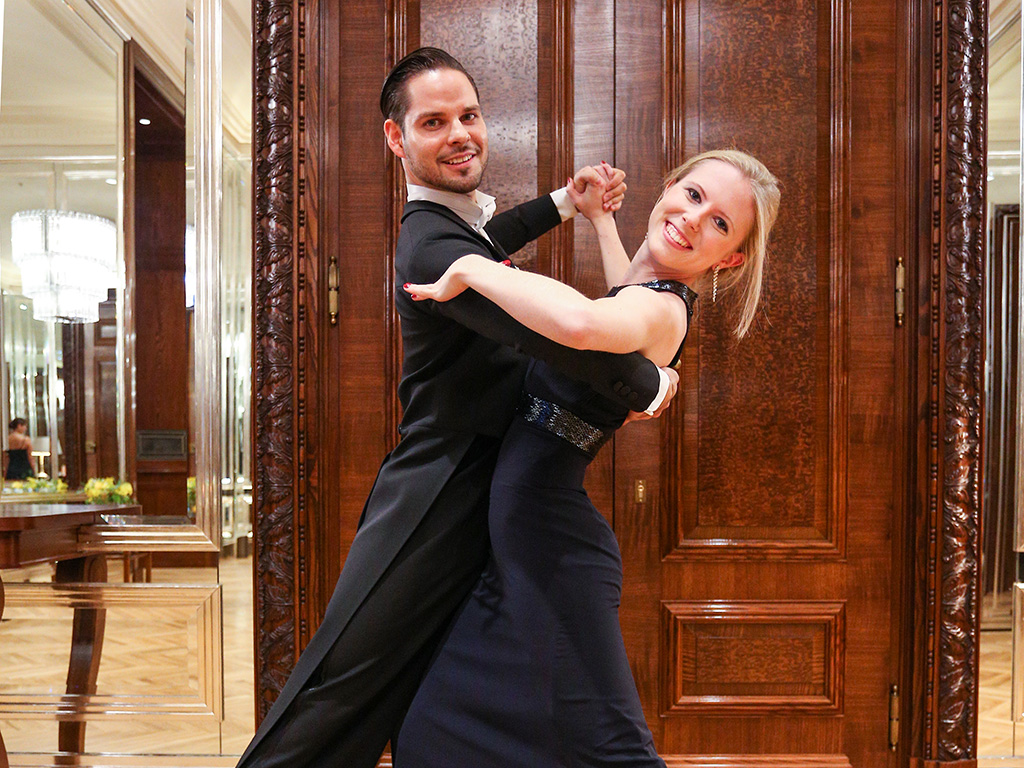 Private Waltz Tuition | couples & individual guests (1-2 guests)
