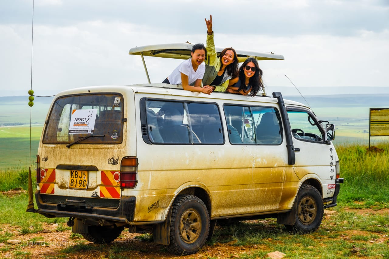 7 Days Amazing Safari to Mara, Nakuru, Naivasha and Amboseli