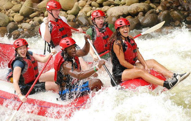 La Fortuna to Puerto Viejo - Adventure Connections Rafting Sarapiqui (Class 3-4)