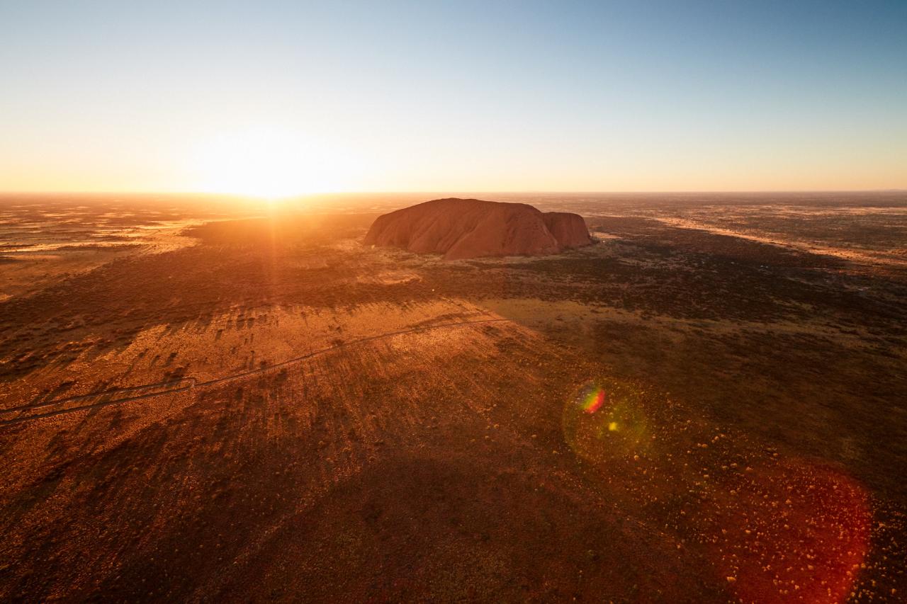 Uluru & Kata Tjuta Sunrise Grand View Experience