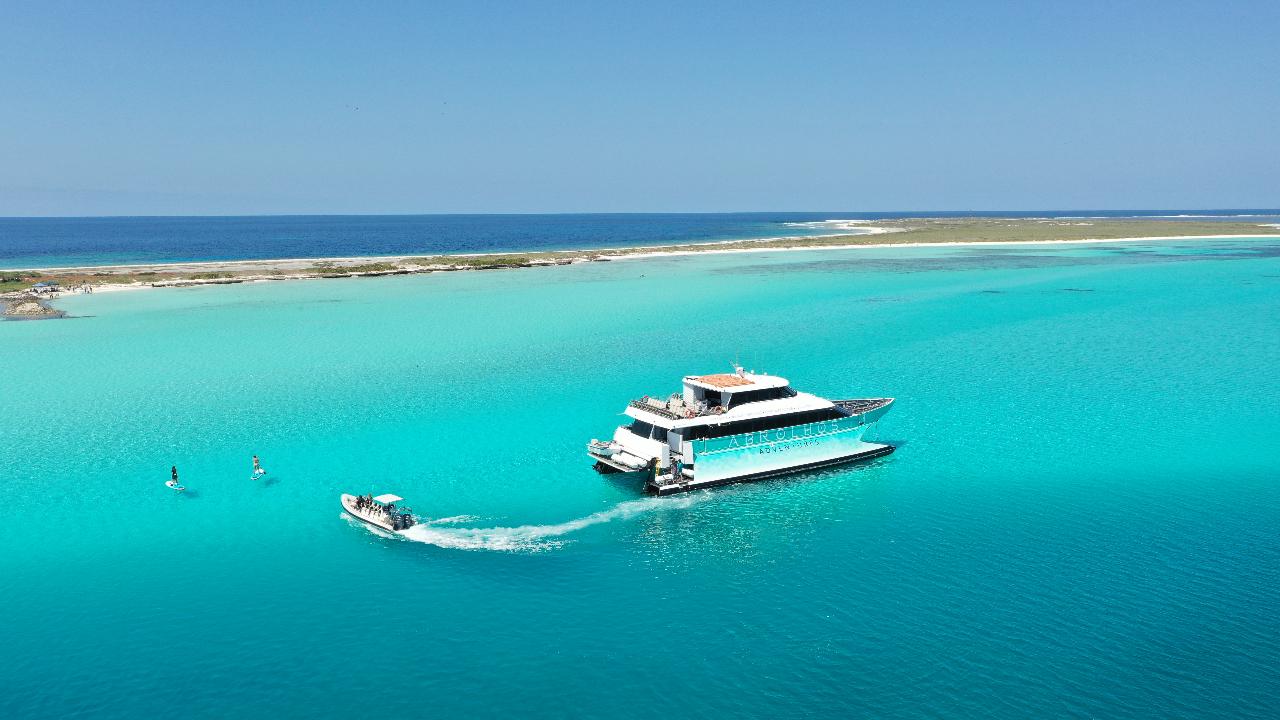 abrolhos islands boat tours