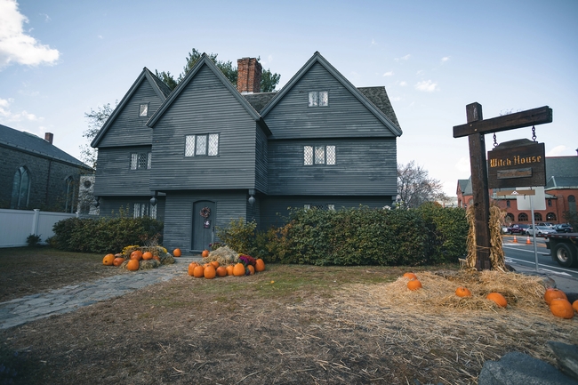 Salem Tour Bundle – Self-Guided Historic & Haunted Walking Tours