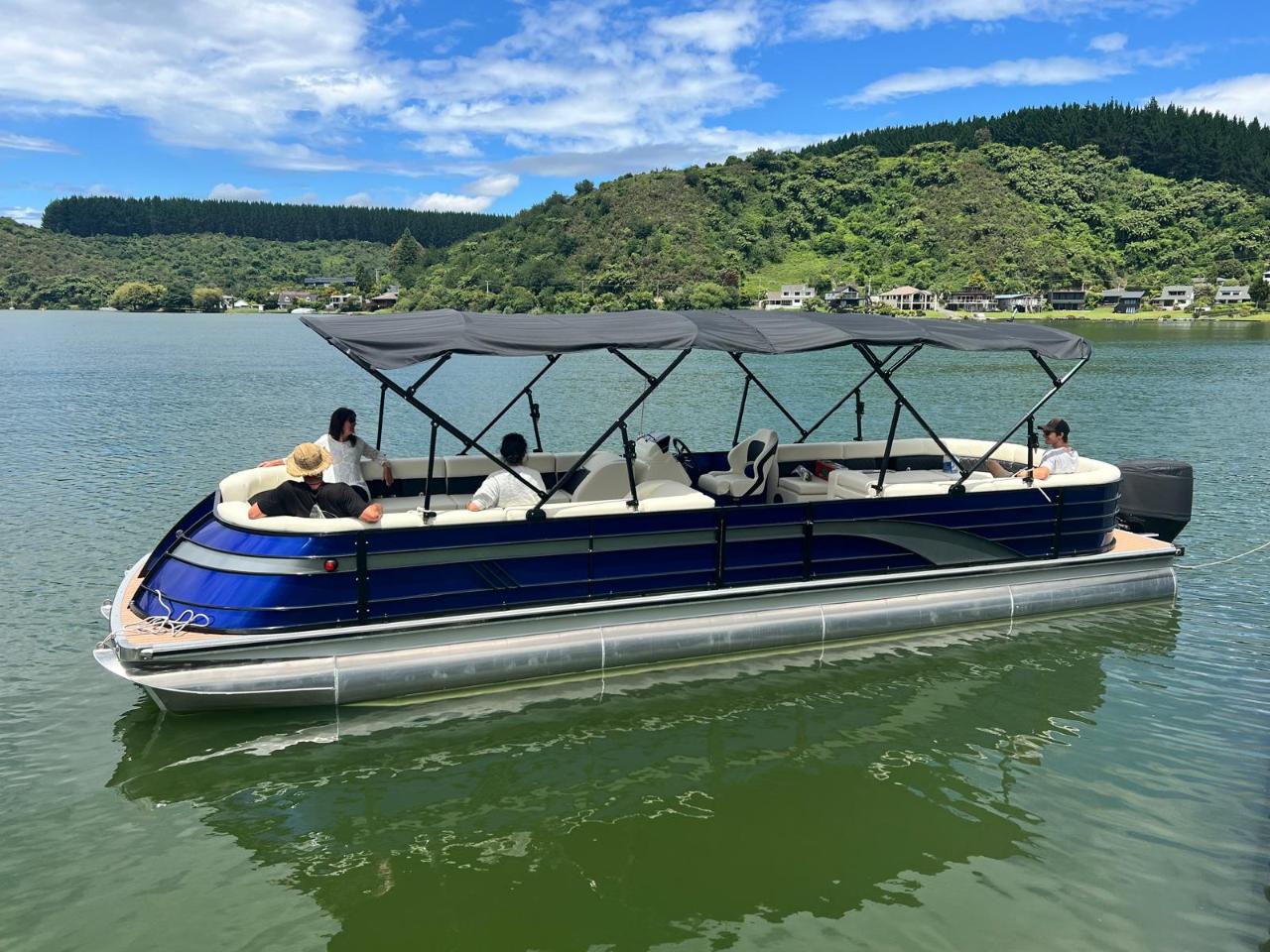 Lake Rotoiti Water Shuttle Cruise and Hot Pools Experience