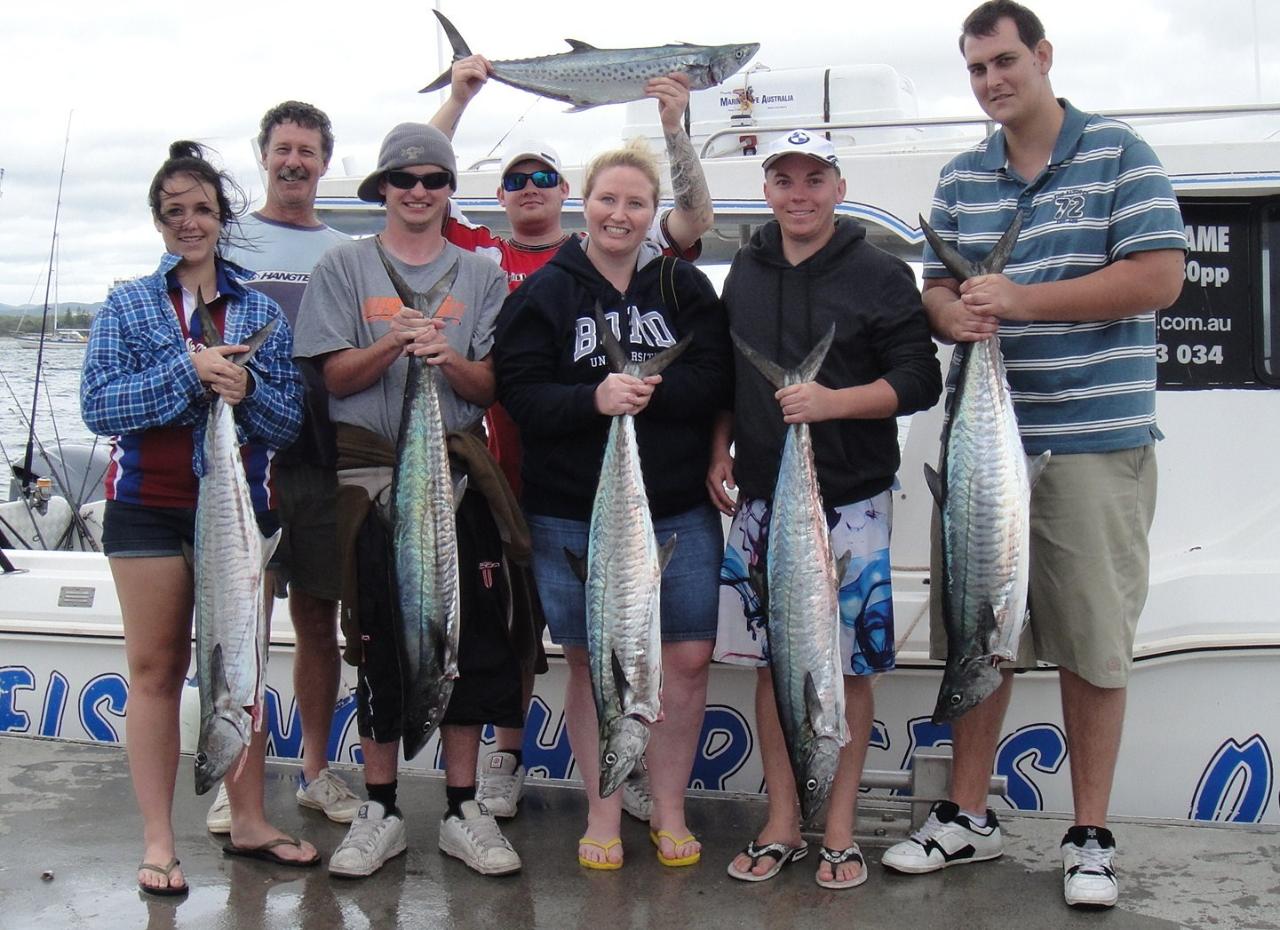 Private/Whole boat half day (5hr) ocean/reef fishing charter BK's Fishing Charters / Gold