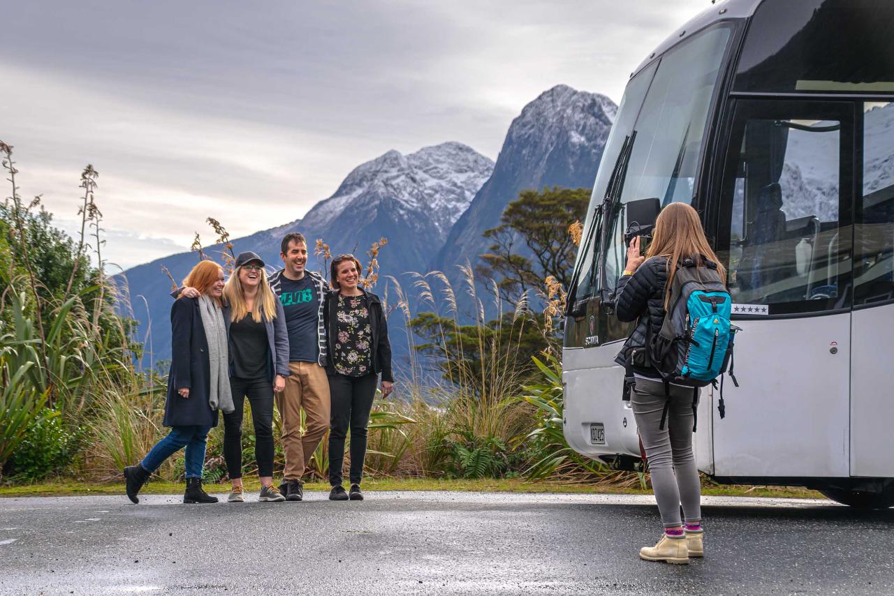 [Old Product] Milford Sound Coach & Cruise Tour from Queenstown