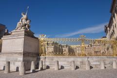 Versailles Half-Day Tour with Gourmet Lunch and Musical Gardens, from Paris
