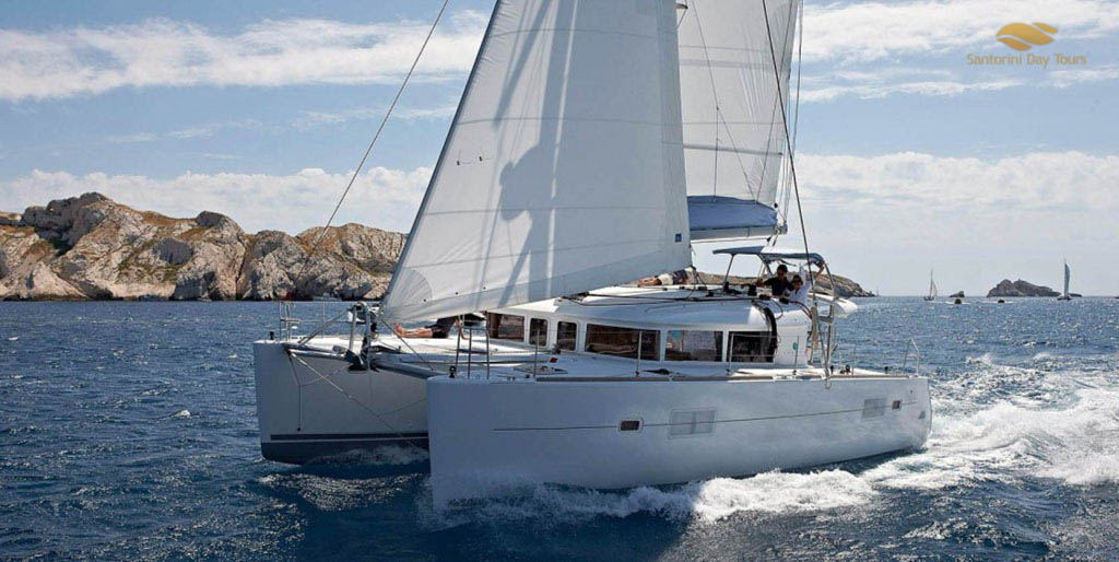 GYG: Private Tour: 5-Hour Santorini Morning Caldera Cruise with Luxury Catamaran  