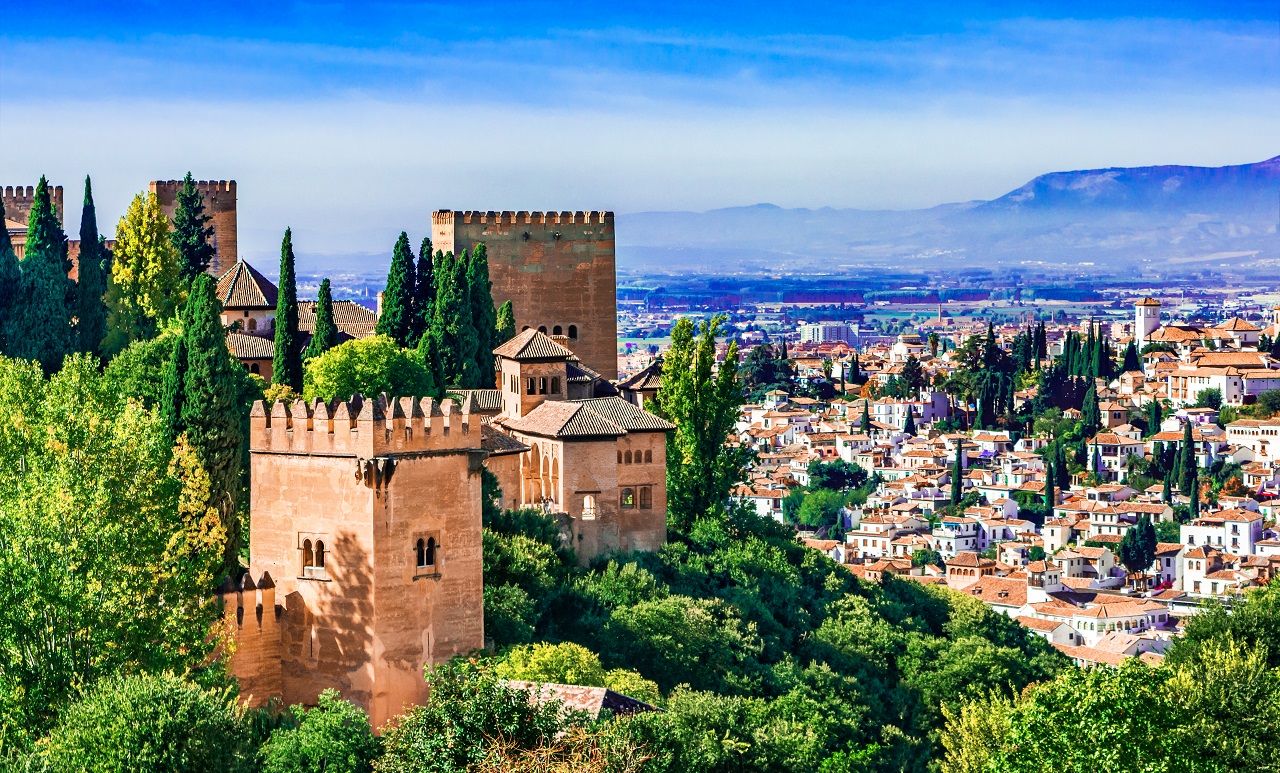 VISITE GUIDÉE À L'ALHAMBRA EN FRANÇAIS. Groupe régulier