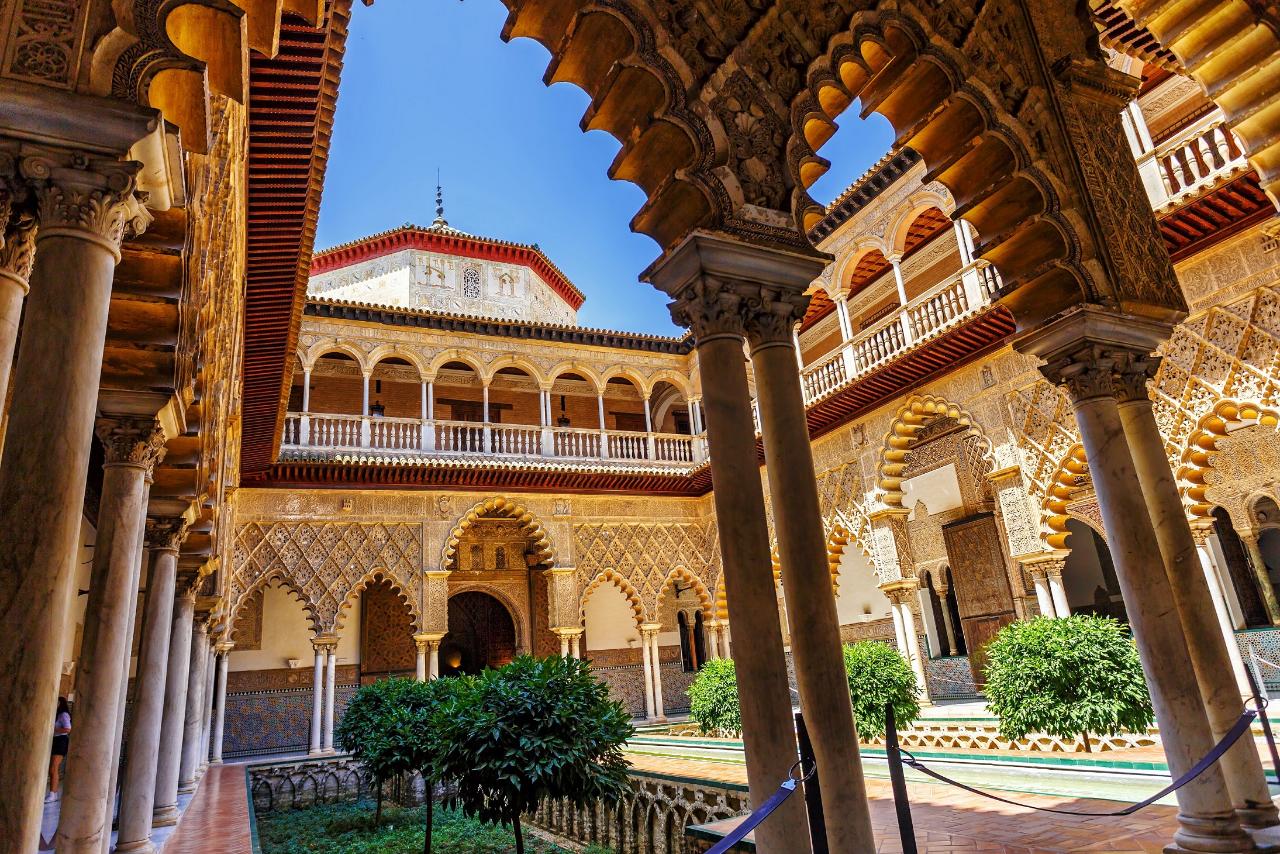 GUIDED TOUR TO THE ALCAZAR OF SEVILLE IN ENGLISH