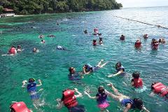 Langkawi Marine Park – Snorkeling by Beach