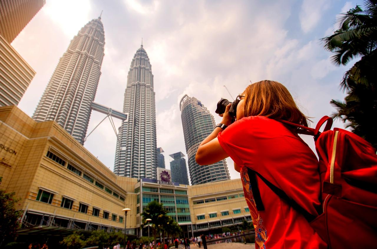 Private Kuala Lumpur Photographic Tour With Petronas Twin Towers