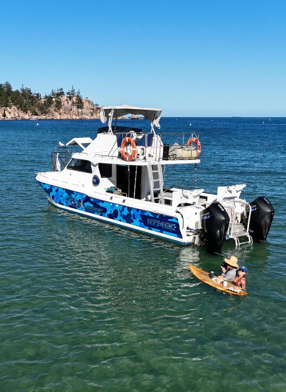 Private Charter - Day Trip / Liveaboard (Departing Townsville) Great Barrier Reef / Magnetic Island