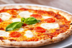 Neapolitan Pizza Making in Naples 