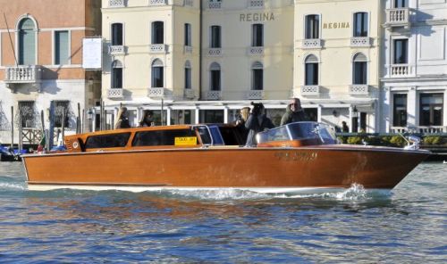 Private Water-Taxi Transfer: Venice Airport - Isola delle Rose