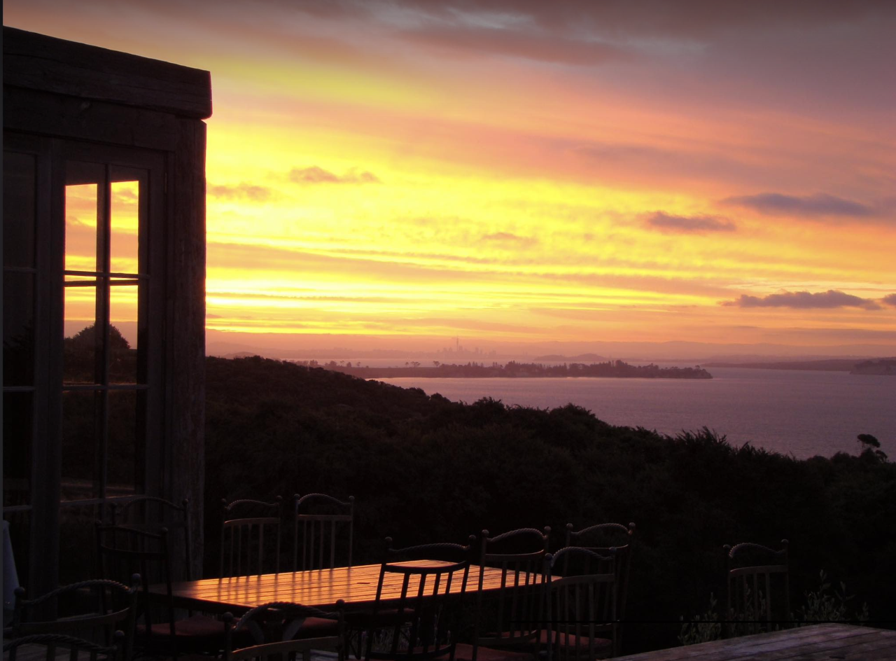 Waiheke Island: Private Sunset Wine Tour & 2-Course Dinner - Photo 1