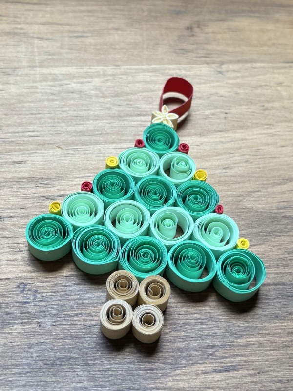  Whimsical Whirls: Quilling Ornaments