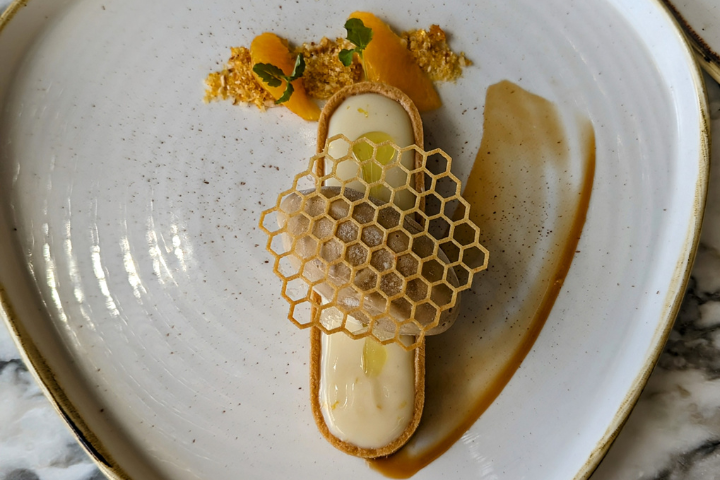 Delectable Tastes of Local Icons Tour