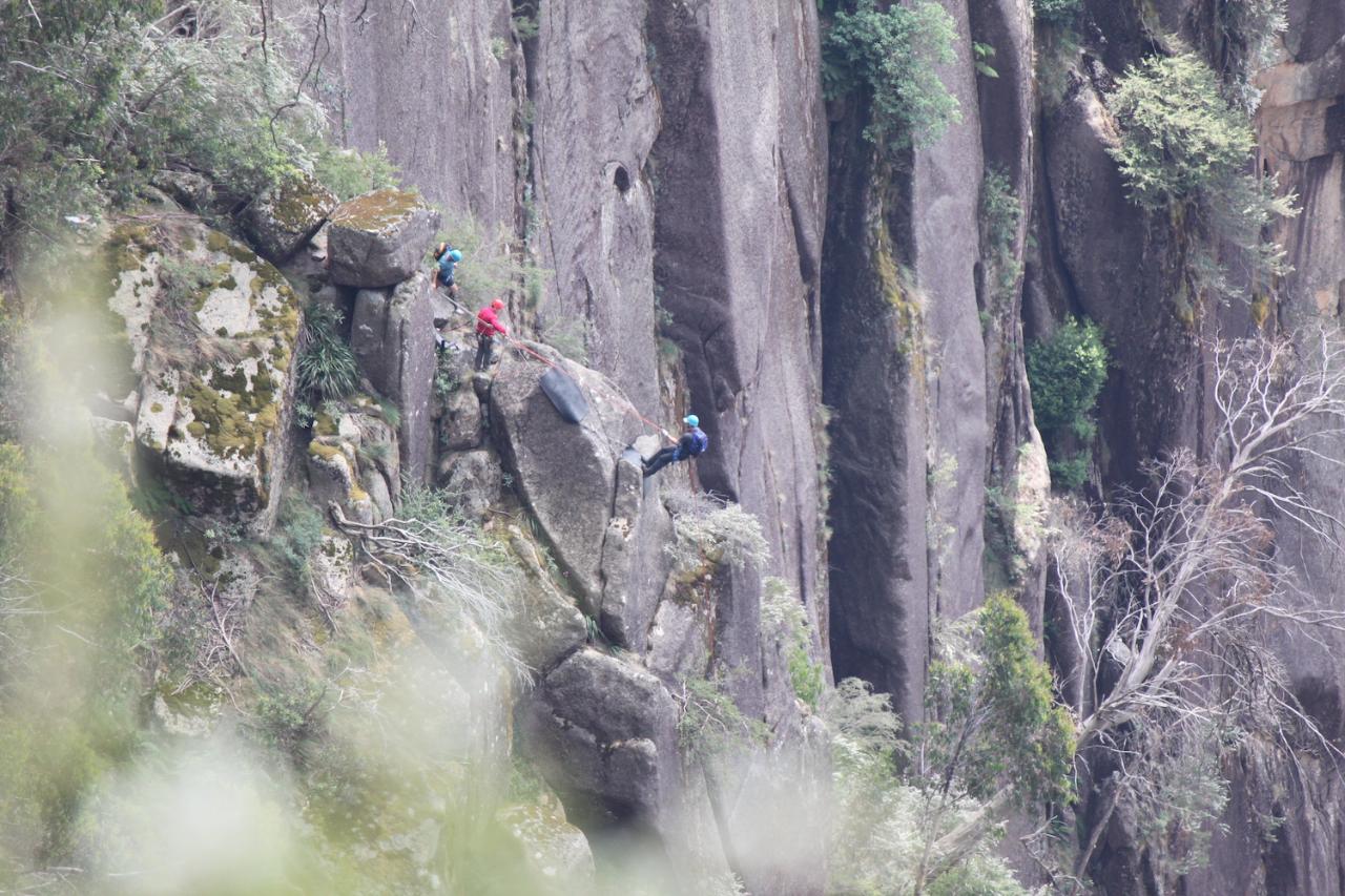 Abseiling Elite - Mount Buffalo North Wall 300 Metres Multi-Pitch (Full-Day)