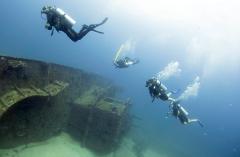 2 tank DEEP (WRECK) & DRIFT DIVE (suitable for experienced certified divers with proof of certification) *