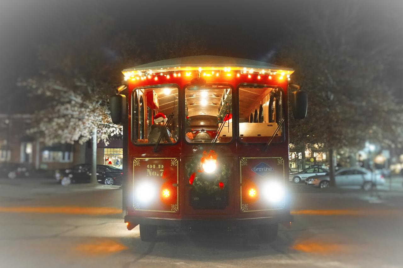 holly jolly trolley tours
